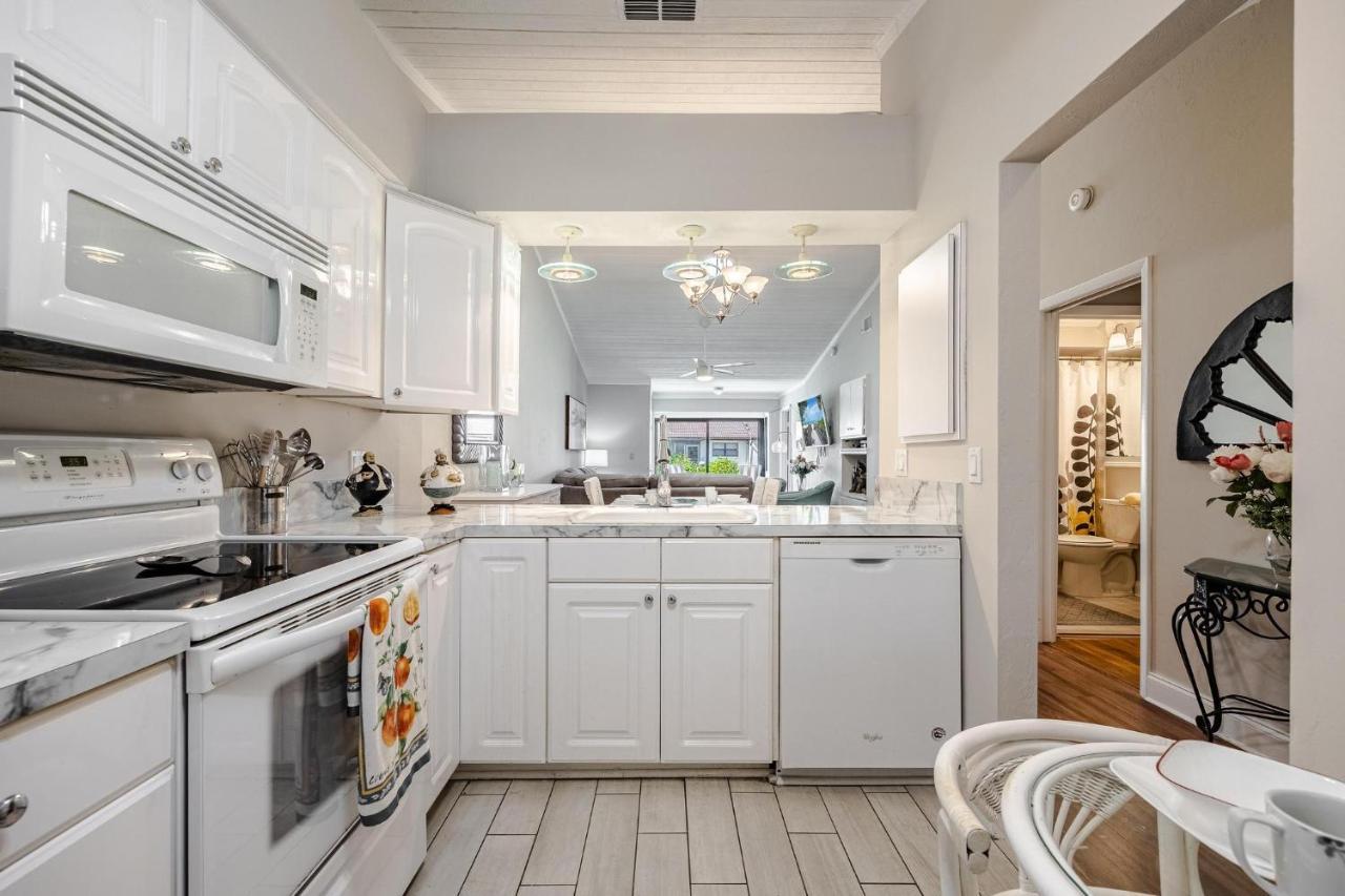 Association, Tennis Courts And Pool, Sleeps 4 - Cinnamon Cove Cozy Condo Fort Myers Exterior photo